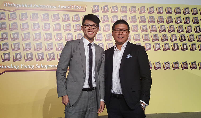 To hone HKBN’s deal-making skills, Mingo (left) and Mikron Ng, Co-Owner and Director – Customer Acquisition encourage our sales teams to participate in the annual Distinguished Sales Award competition.  