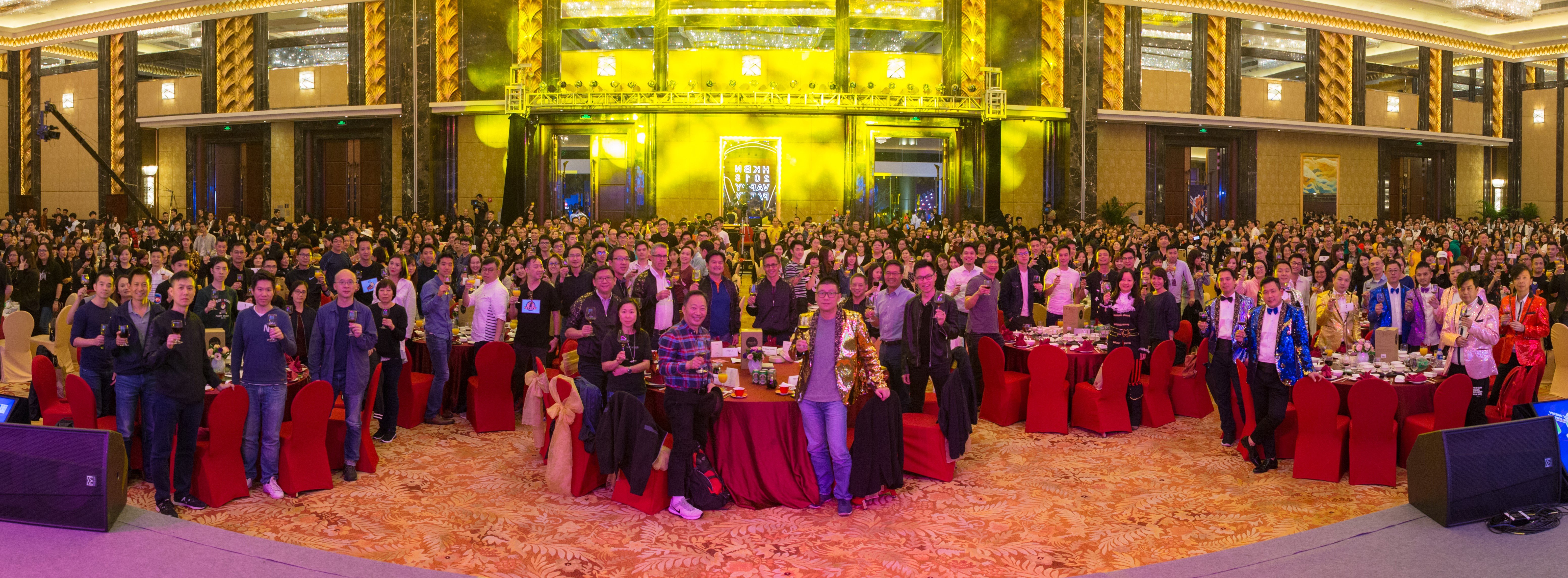 At Guangzhou’s Shangri-La Hotel, our party featured 1,400 HKBN Talents joined by our senior management team. 