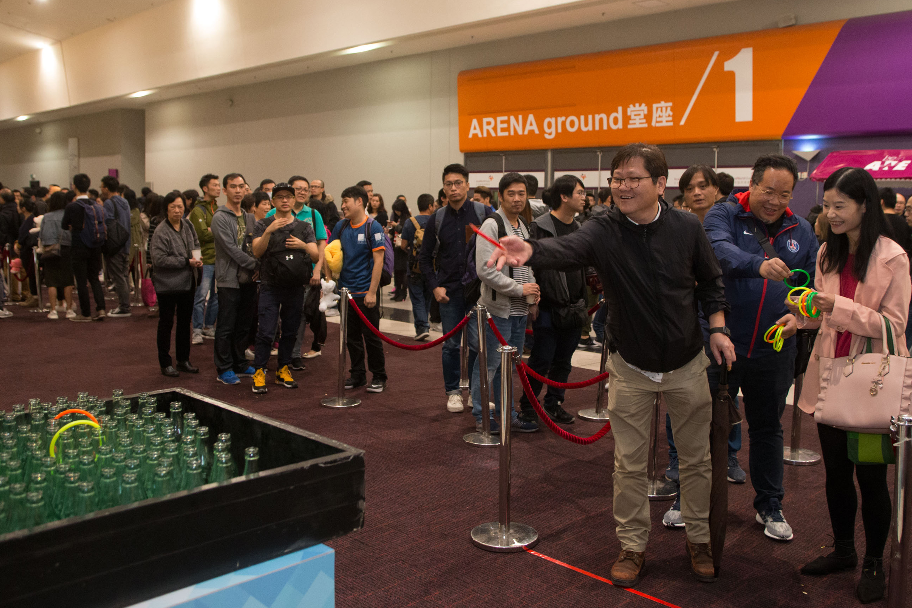 Greeted by carnival-style games and prizes, the fun started the instant our HKBNers arrived at Asia World Expo.